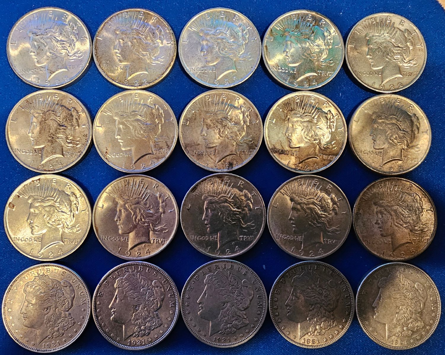 Beautiful Silver Dollars – BU/AU/XF – Pick the Best – Great Gift or Collection Piece