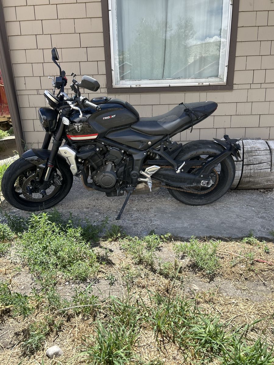 Triumph Trident 660 Black Road Motorcycle
