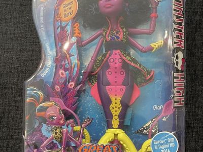 Monster High Kala Mer'ri Great Scarrier Reef Glow in Dark Doll NIB