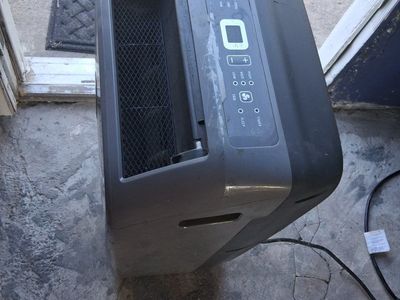 Hisense AP12CR1G 12000 BTU Portable Air Conditioner - Cooling & Dehumidifying