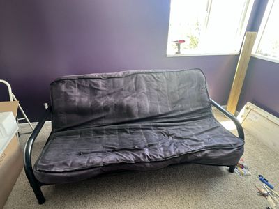 Black Powder-Coated Steel Queen Futon Frame – Excellent Condition