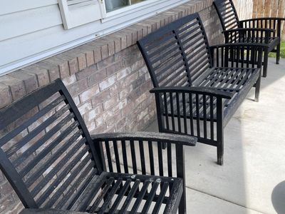 Bench seat and chairs