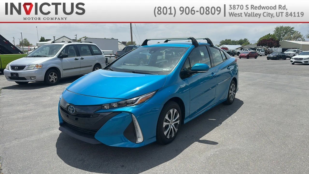 2020 Toyota Prius LE