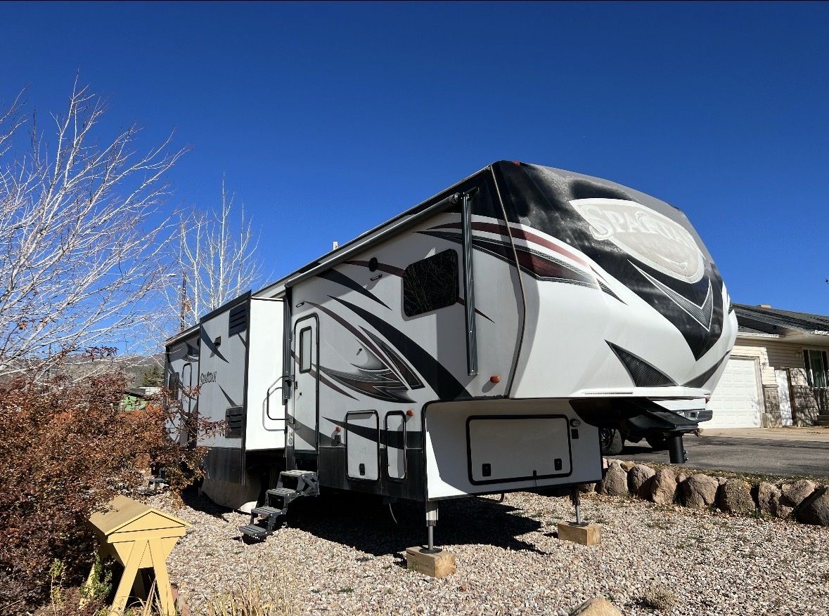 2016 Spartan 1245 5th Wheel Toy Hauler