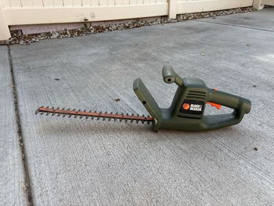 Bush trimmer