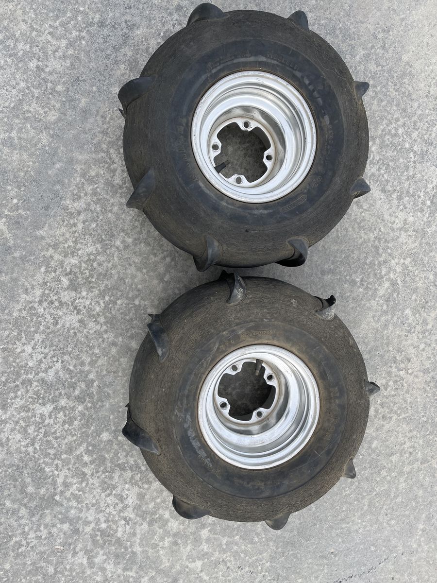 Honda rims with Scott track paddle Tires