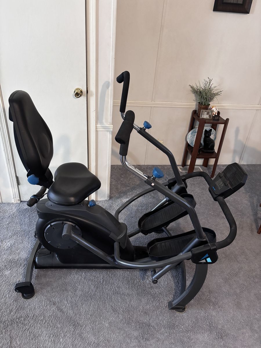 Teeter Freestep Exercise Bike Elliptical Machine