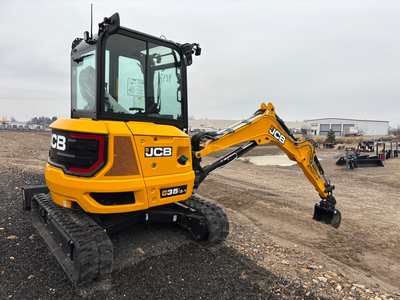 2025 JCB 35Z