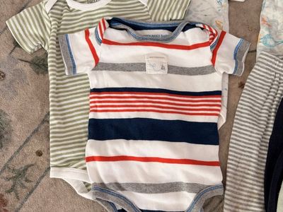 Organic Cotton Baby Bodysuits & Pants Lot