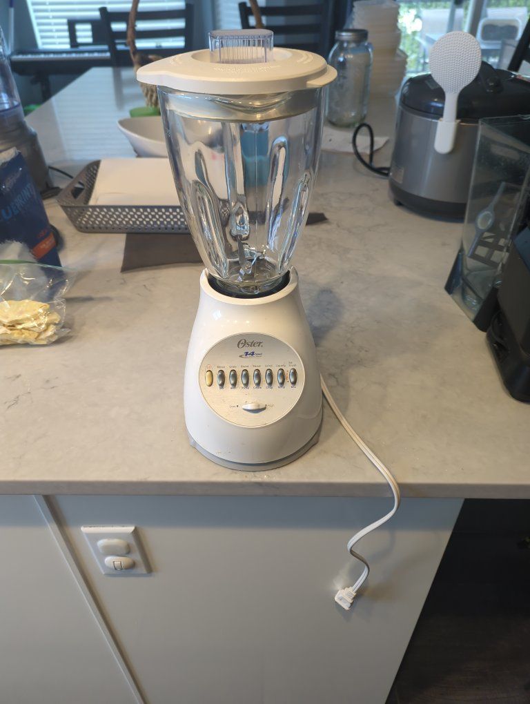 Oster 14-Speed Countertop Blender with Glass Pitcher - White