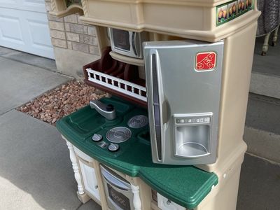 Kids play kitchen