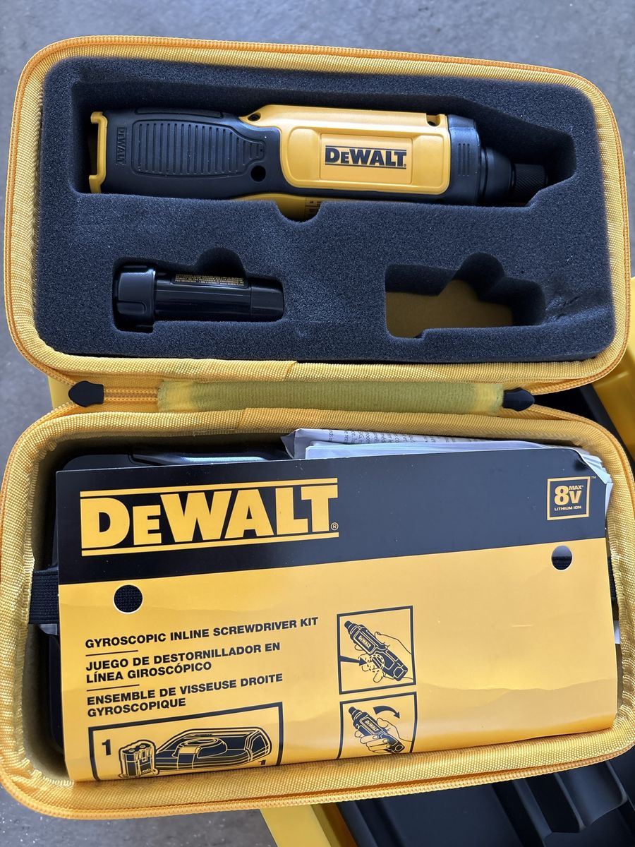 DEWALT 8V MAX Gyroscopic Inline Screwdriver Kit - New in Case