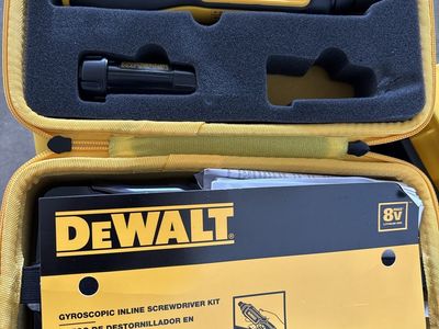 DEWALT 8V MAX Gyroscopic Inline Screwdriver Kit - New in Case