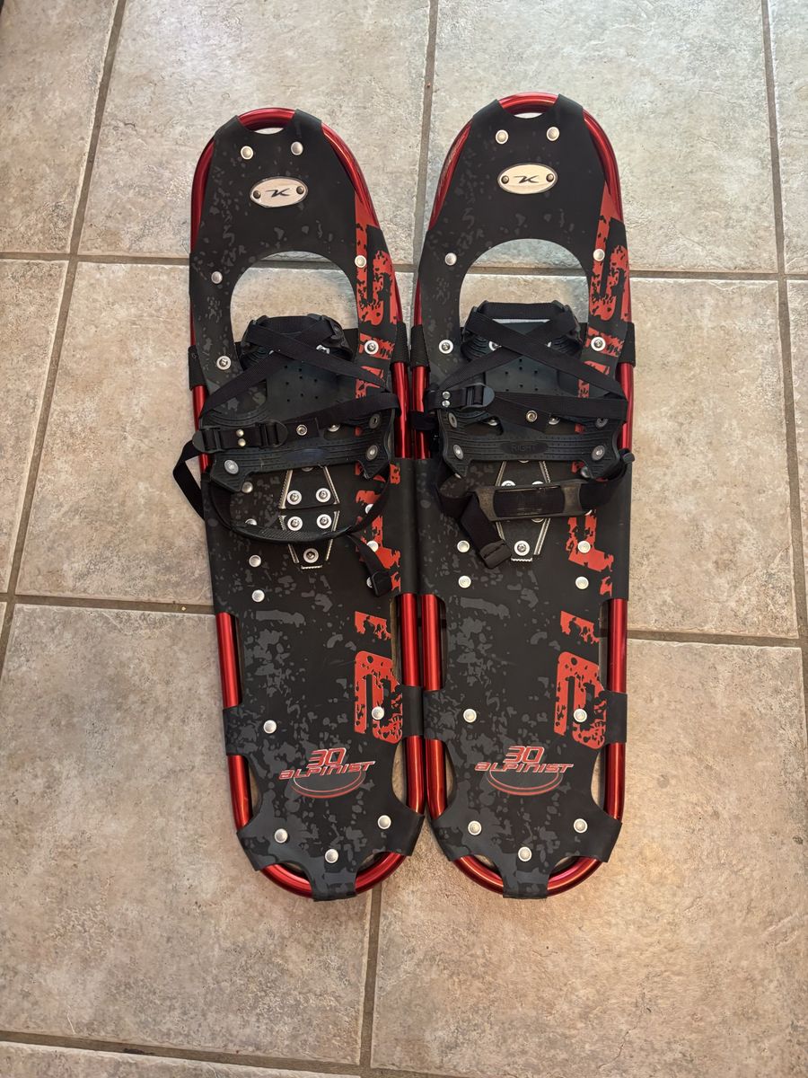 Alpinist Snow Shoes.   30”