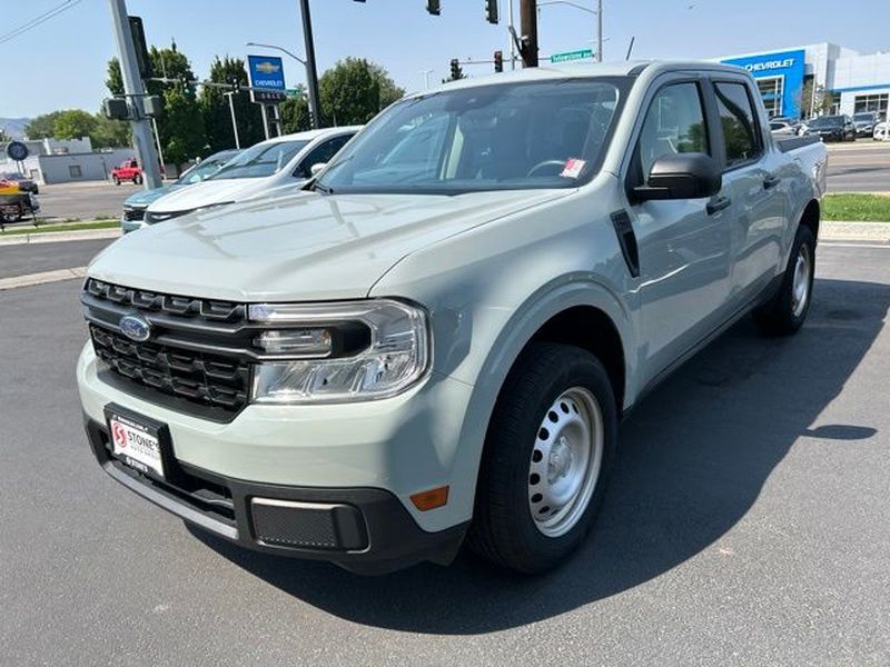 2022 Ford Maverick XL