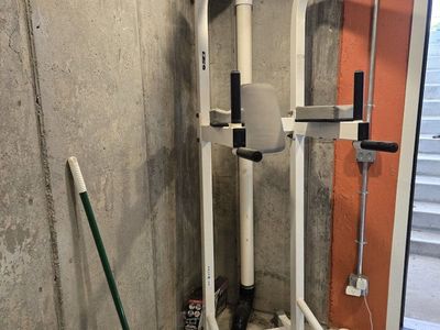 TuffStuff Fitness Power Tower Dip Station Pull-Up Bar VKR Machine