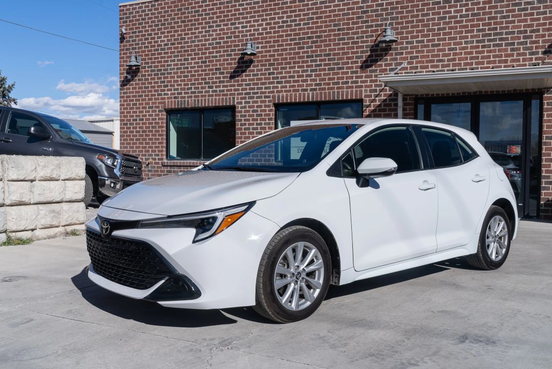 2024 Toyota Corolla Hatchback SE