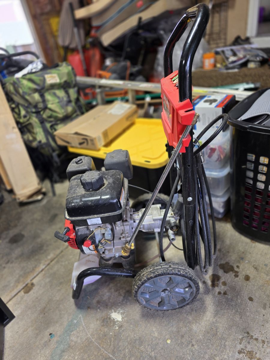 Gas engine powerwasher