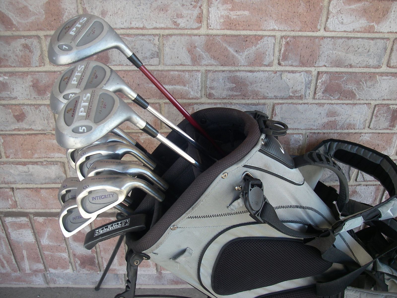 Womens MITSUSHIBA INTEGRITY Stainless Golf Clubs Set, Graphite Shafts, Drivers, Putter, Nike Stand Bag, RH