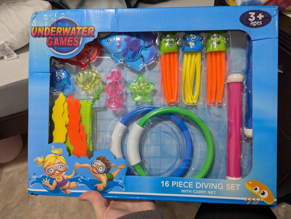 New 16 Peace diving set