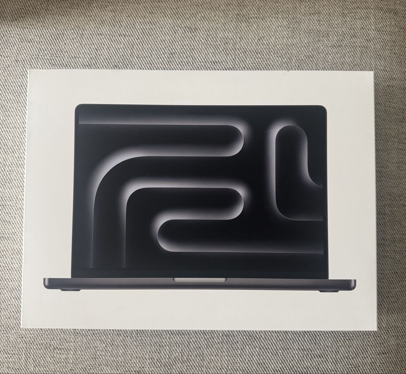 New 2026 MacBook Pro M5 16GB RAM 512 GB SSD