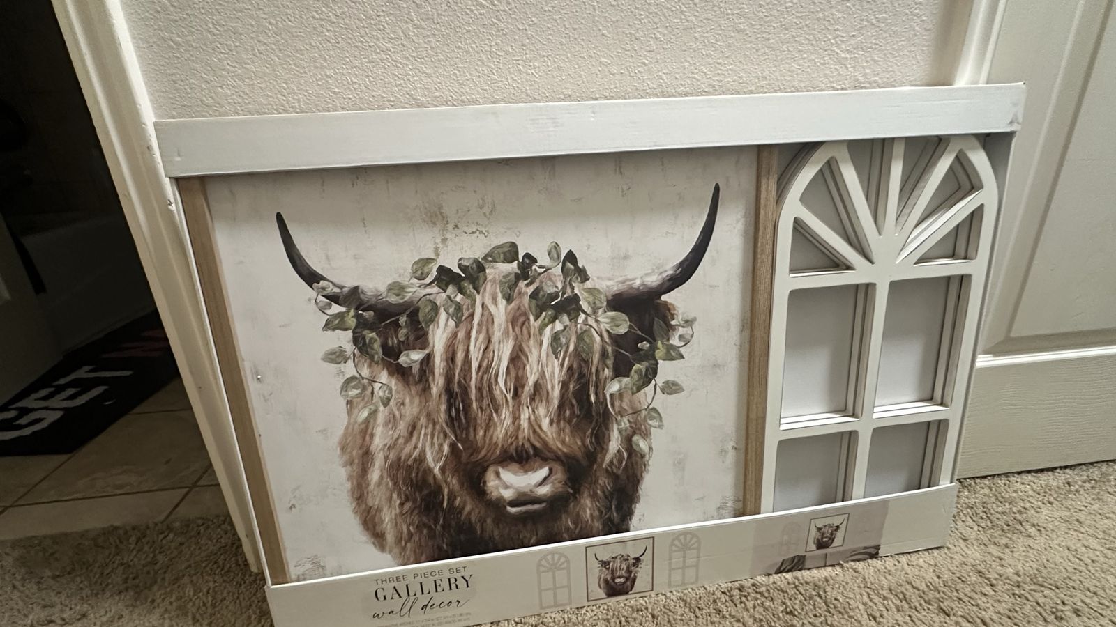 New in box highland cow gallery set wall decor