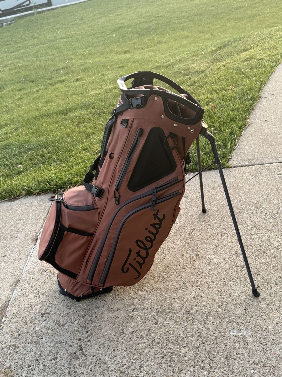 Titleist Hybrid 14 bag