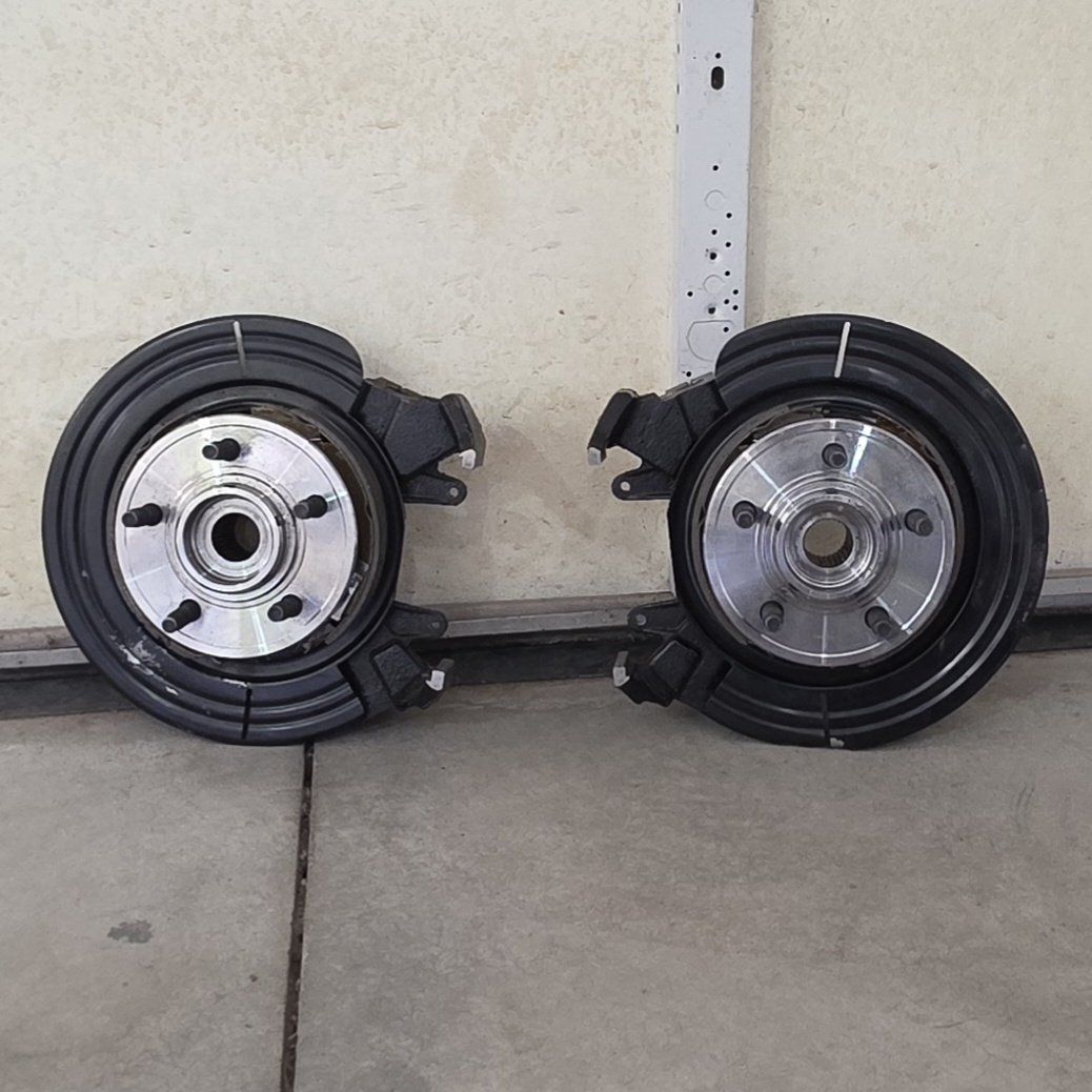 Explorer/Moutaineer Rear Loaded Hubs