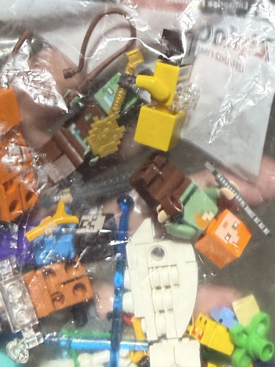 Main image 4