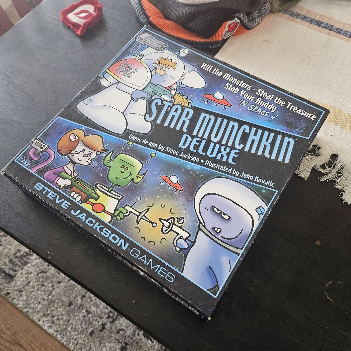 star munchkin deluxe - lightly used