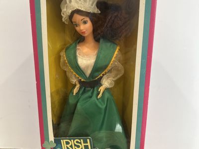 Vintage 1983 Irish Barbie In Box #7517