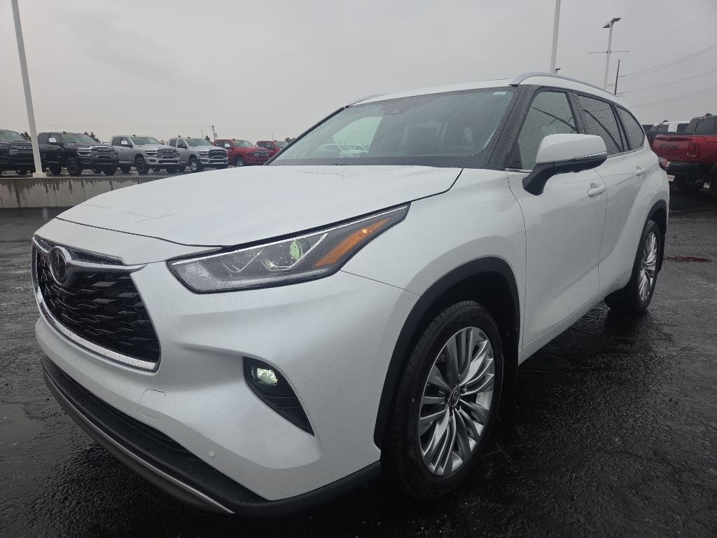 2026 Toyota Highlander Platinum