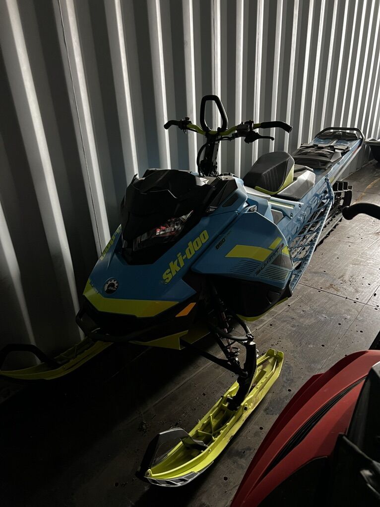 2018 Skidoo Summit X 850