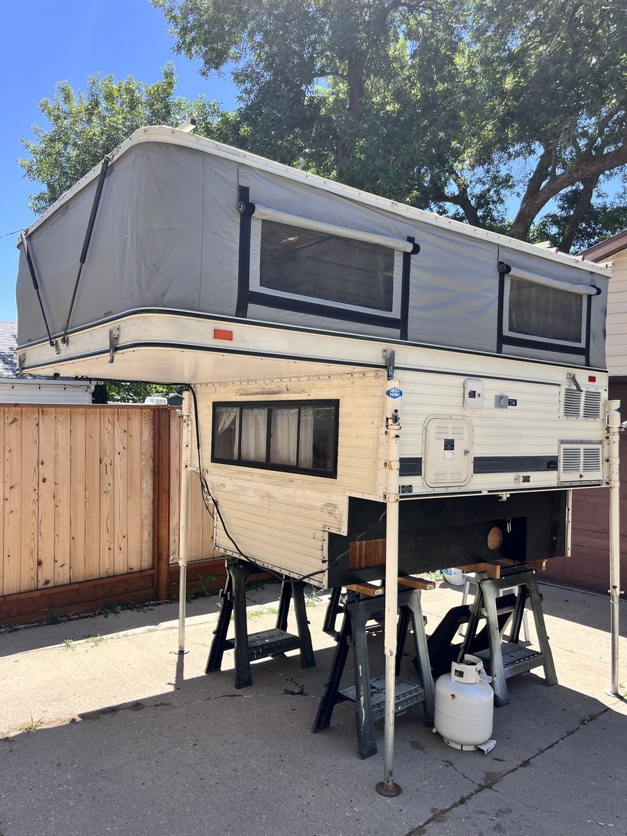 1997 Four Wheel Camper Hawk