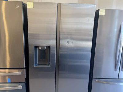 New scratch and dent Samsung 22 CuFt side by side Refrigerator