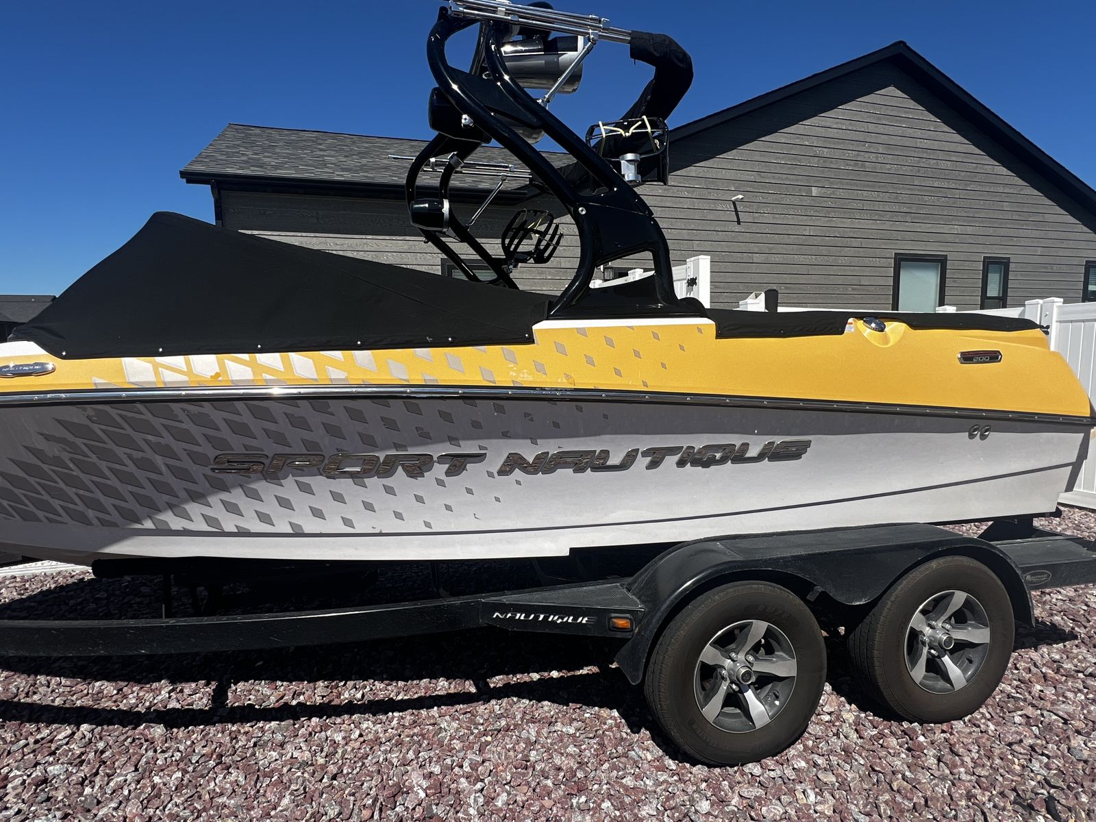 2013 Ski Nautique Sport 200