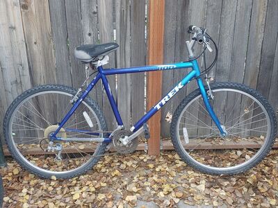 BIKE MOUNTAINTRACK SERIES 800