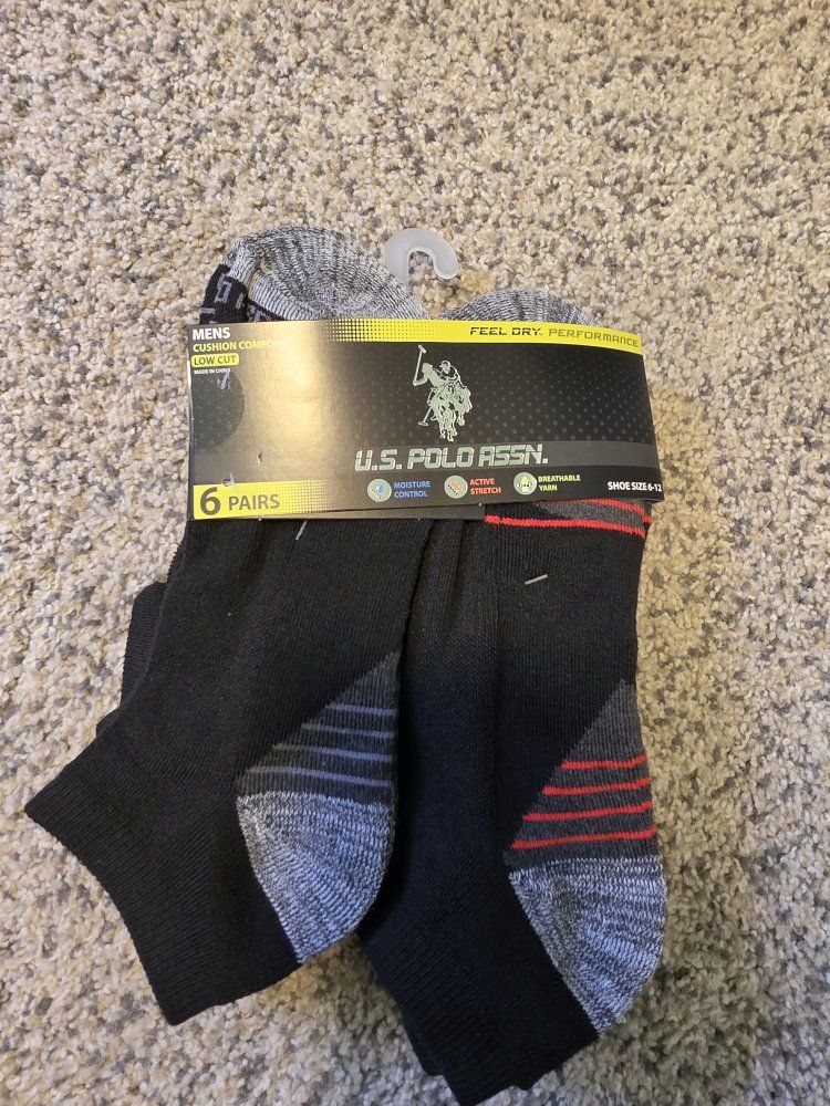 brand new polo assn low cut Sox sz 6-12