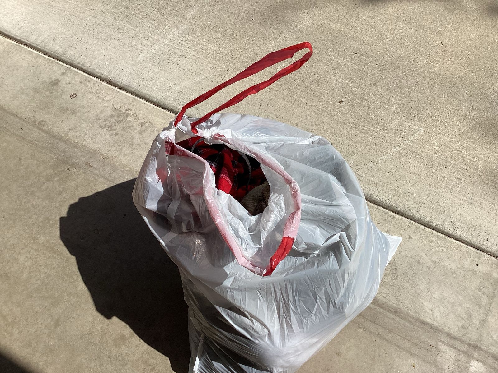 Bag Of Mens L&XL Mix Clothes Lot