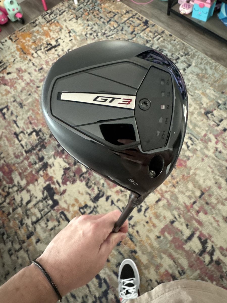RH Titleist GT3 Driver 9*