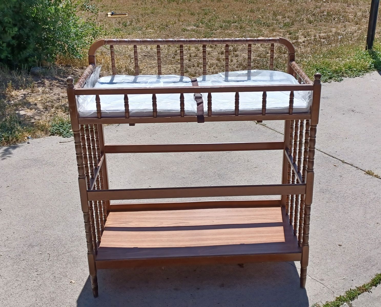 Main image 3