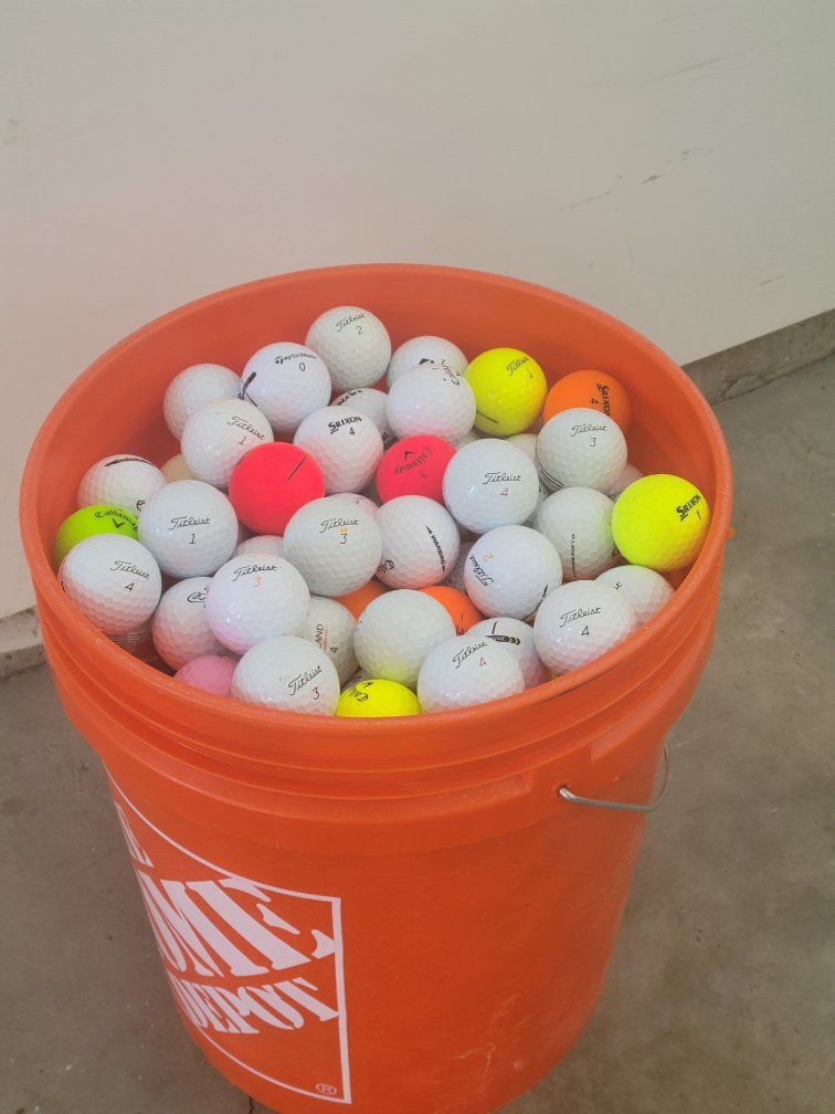 Used Golf Balls - Assorted Brands (Titleist, Srixon, Callaway) for Practice