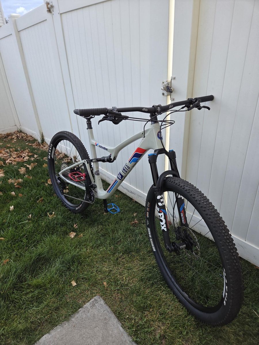 Ibis Exie carbon fiber bike 2025