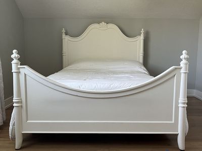 Stanley Furniture Young America "Isabella" Collection