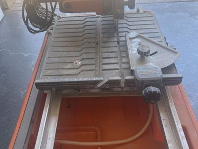 Rigid Wet Tile Saw w/Stand