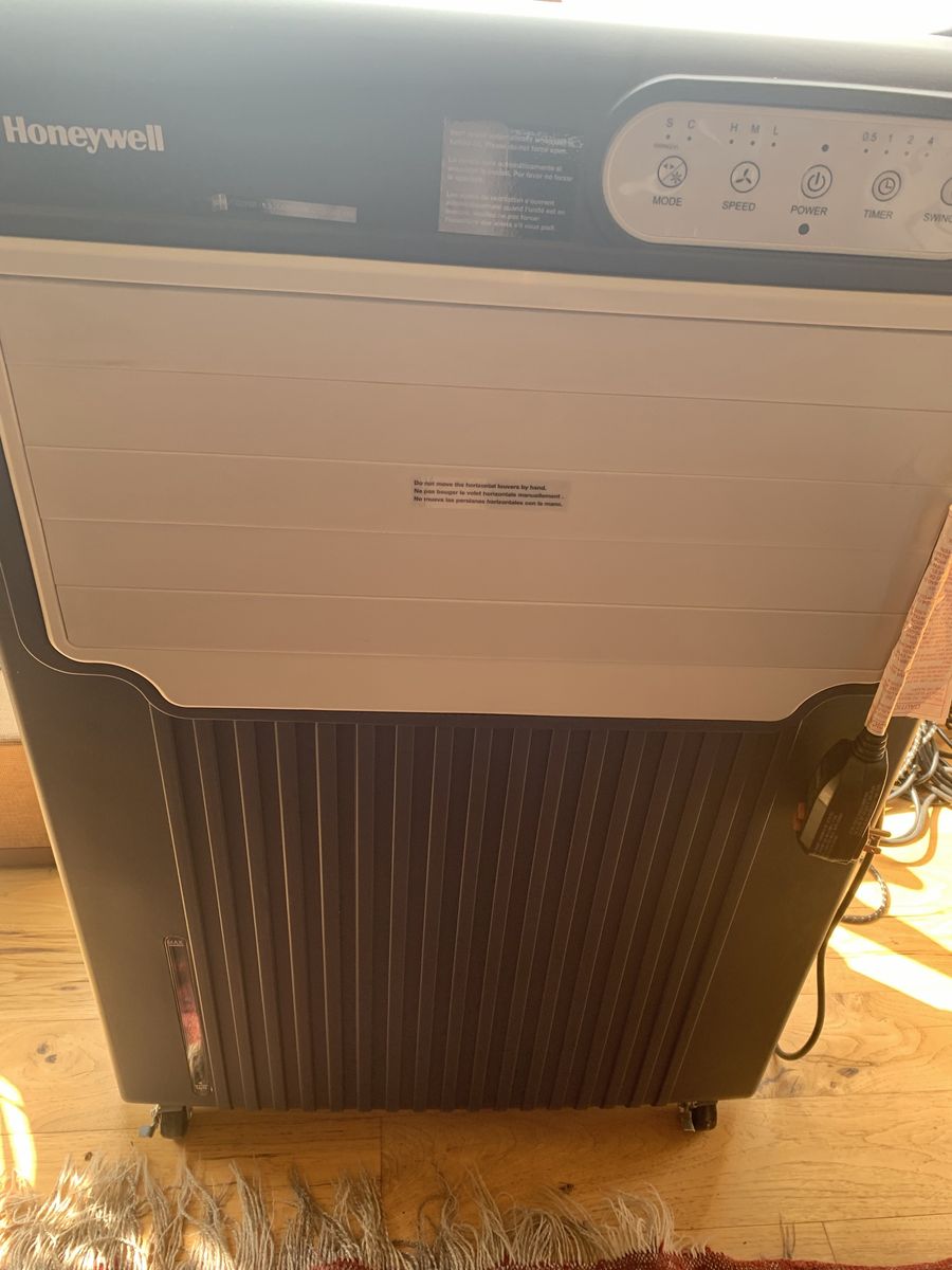 Honeywell CO70PE Evaporative Air Cooler - Portable Outdoor/Indoor Swamp Cooler