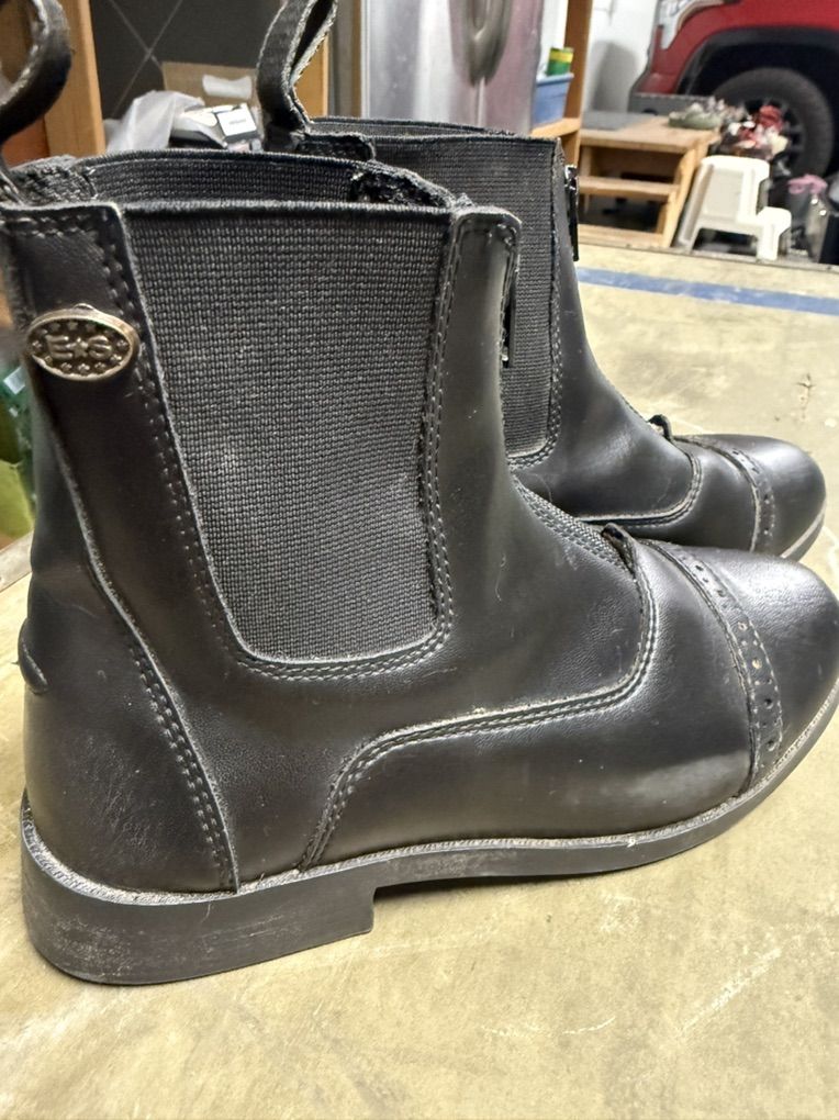 Girls Horseback riding boots