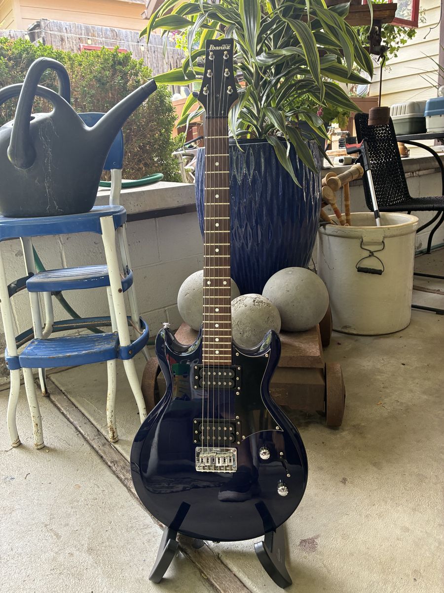 Ibanez GiO Double Cut, Electric 6 Sting $130
