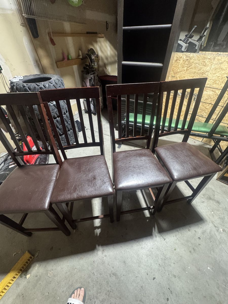 Set of 4 Wooden Bar Stools with Brown Faux Leather Seats