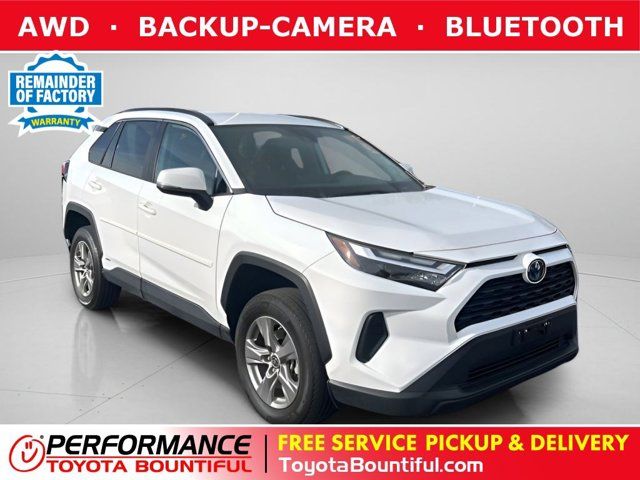 2024 Toyota RAV4 LE